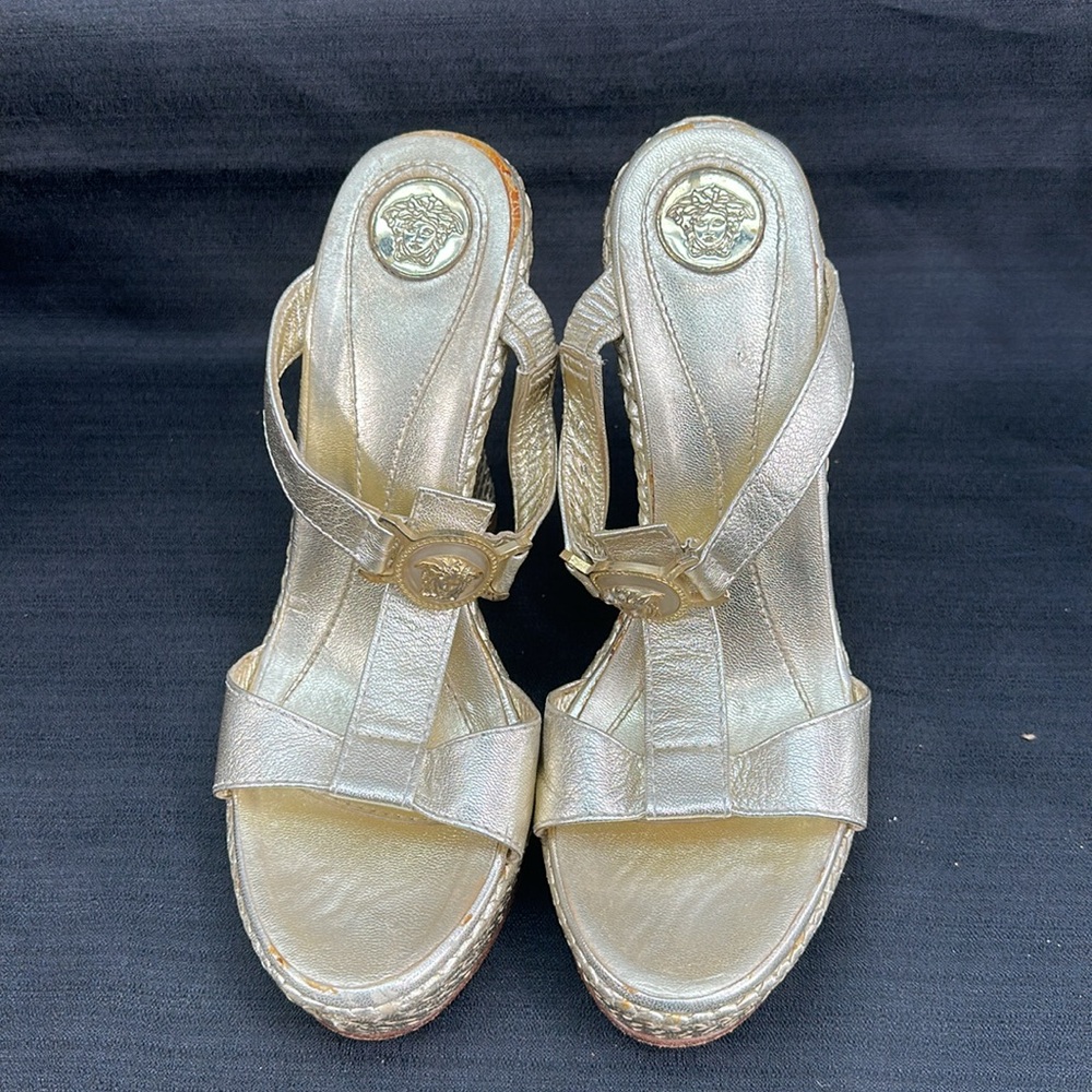 Versace Italy Gold Cut Out Logo Platform Leather Espadrille Heel Shoes Sz 39